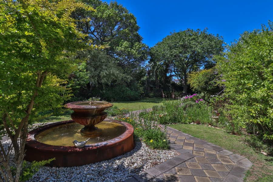 9 Bedroom Property for Sale in Walmer Eastern Cape